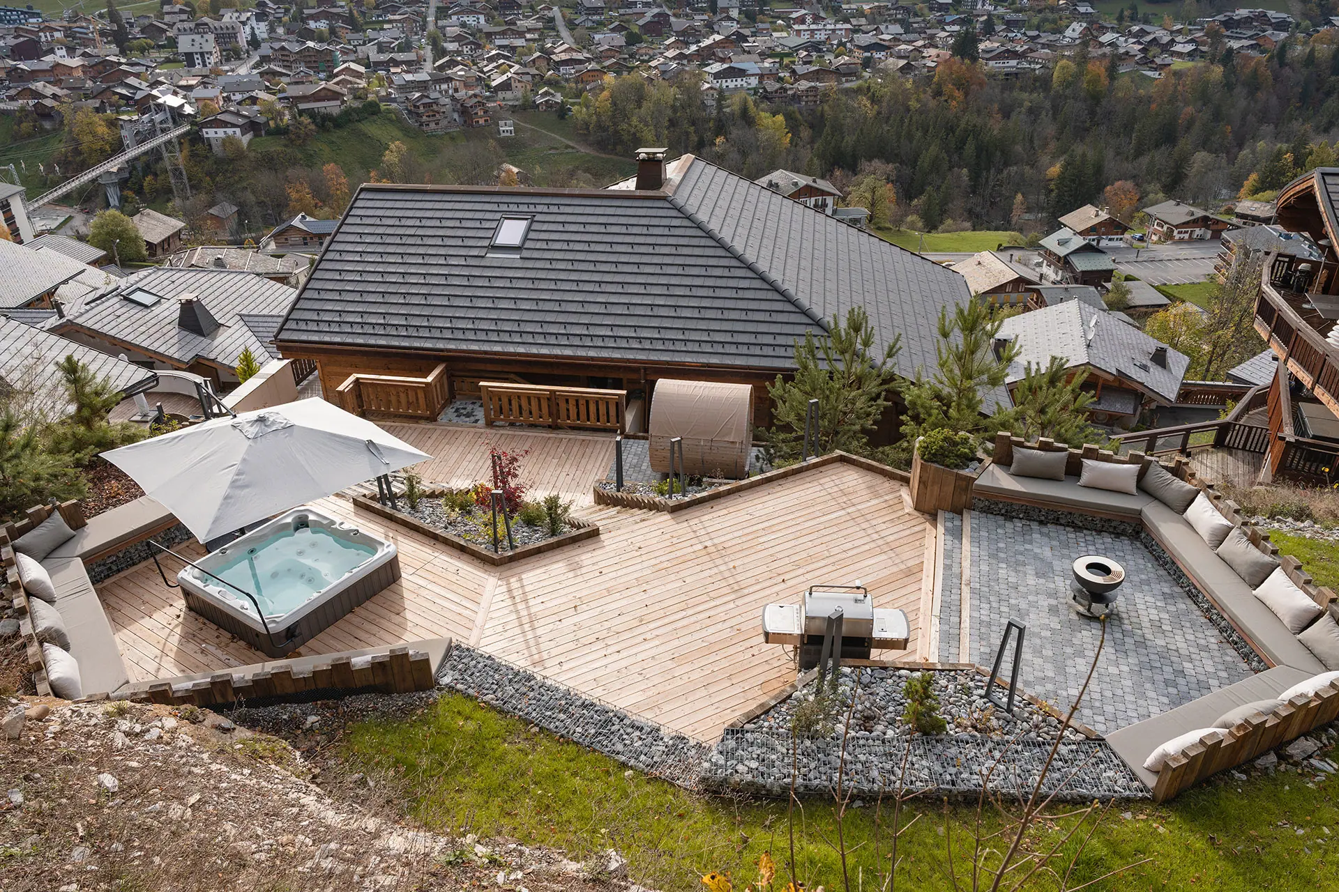 Goldilocks Summer Terrace