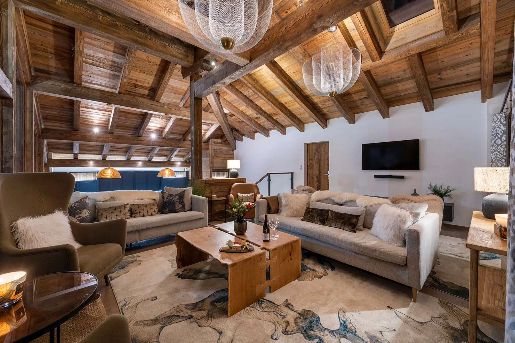 Goldilocks Lounge Night