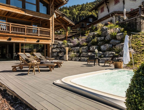Luxury Chalets with Hot Tub