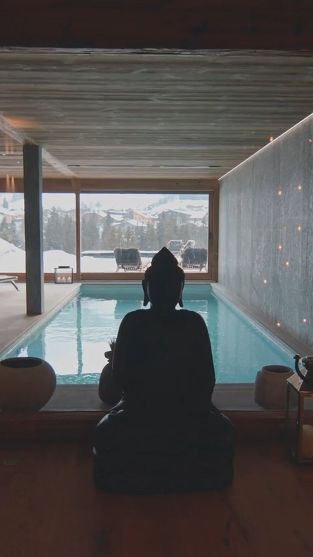 Are you thinking of buying a property in the French Alps?  Whether you're looking to spend summers by the cool mountain lakes or winters skiing through soft powder, you need to these tips on property searches and purchases and importantly, the pitfalls to avoid. Our Founder Chris Hamblin speaks to Estate Agent and Alpine property expert Paul Watts...watch the full film on our YouTube channel...

#behindthescenes #mountainproperty #alpineproperty #luxuryapartment #luxurychalet #immoadvice #propertyadvice #estateagents